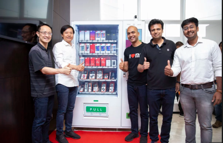 自動(dòng)售貨機,自動(dòng)售賣(mài)機,自動(dòng)售貨機價(jià)格,廣州售貨機,無(wú)人售貨機,智能自動(dòng)售貨機加盟,自動(dòng)販賣(mài)機,飲料自動(dòng)售貨機,廣州富宏智能售貨機